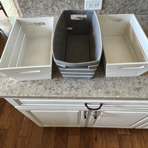 TARGET BUNDLE OF 3 STORAGE BINS BRAND NEW - Picture 8 of 8